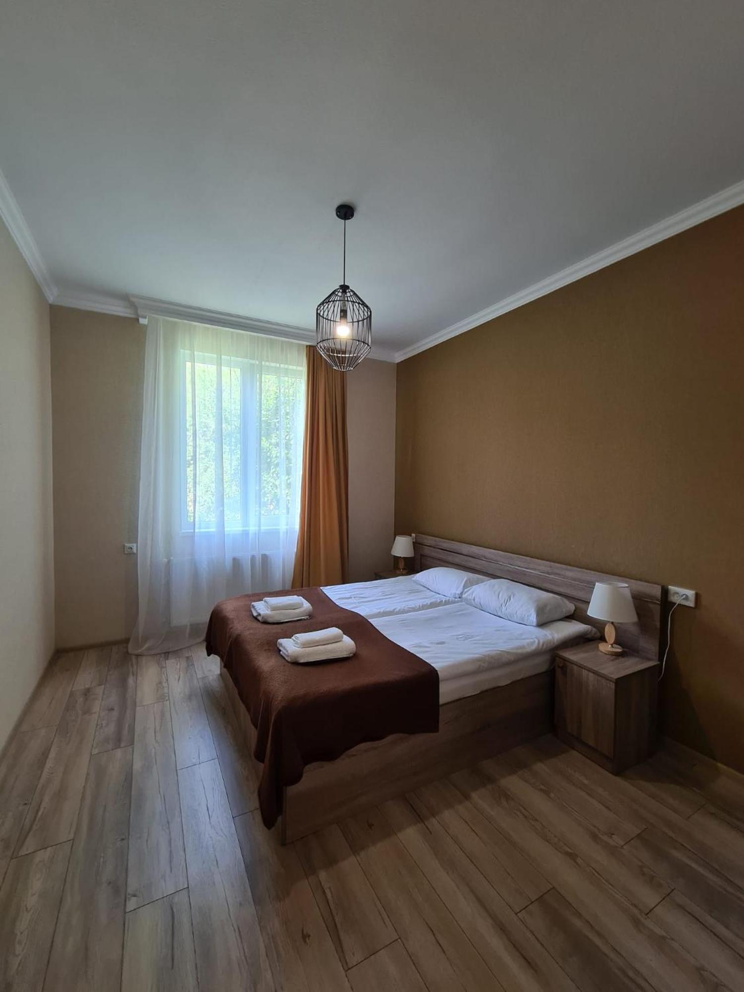 Baqari Inn Stepantsminda Quarto foto
